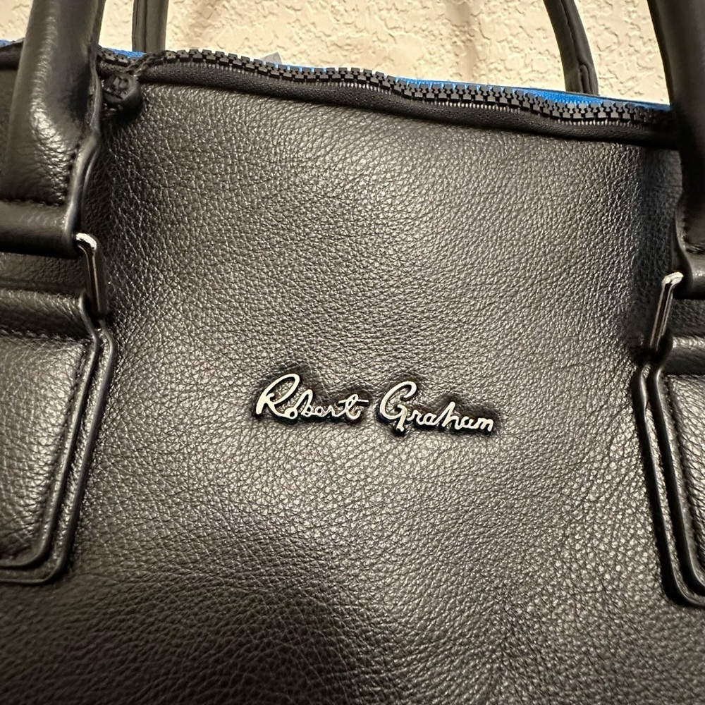 NEW! Robert Graham Black Convertible Weekender Bag - Picture 2 of 8